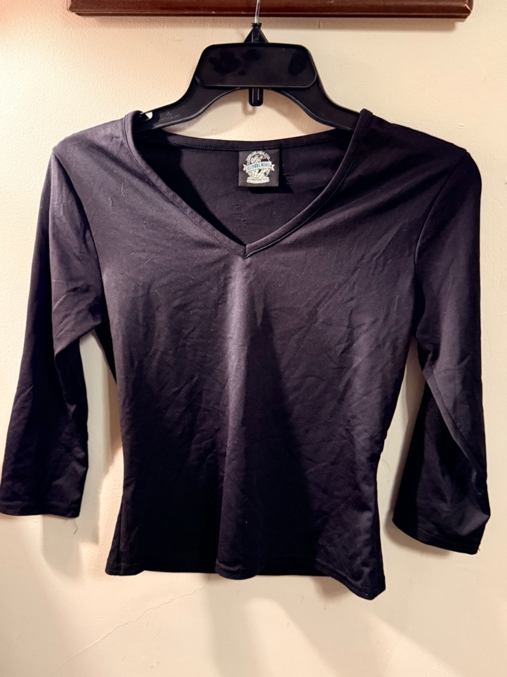 No Boundaries Black V-Neck Long Sleeve Tee